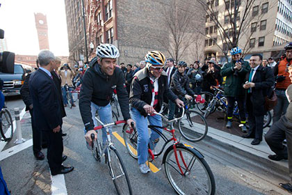 Mayor Emanuel Opens Dearborn Bike Lanes